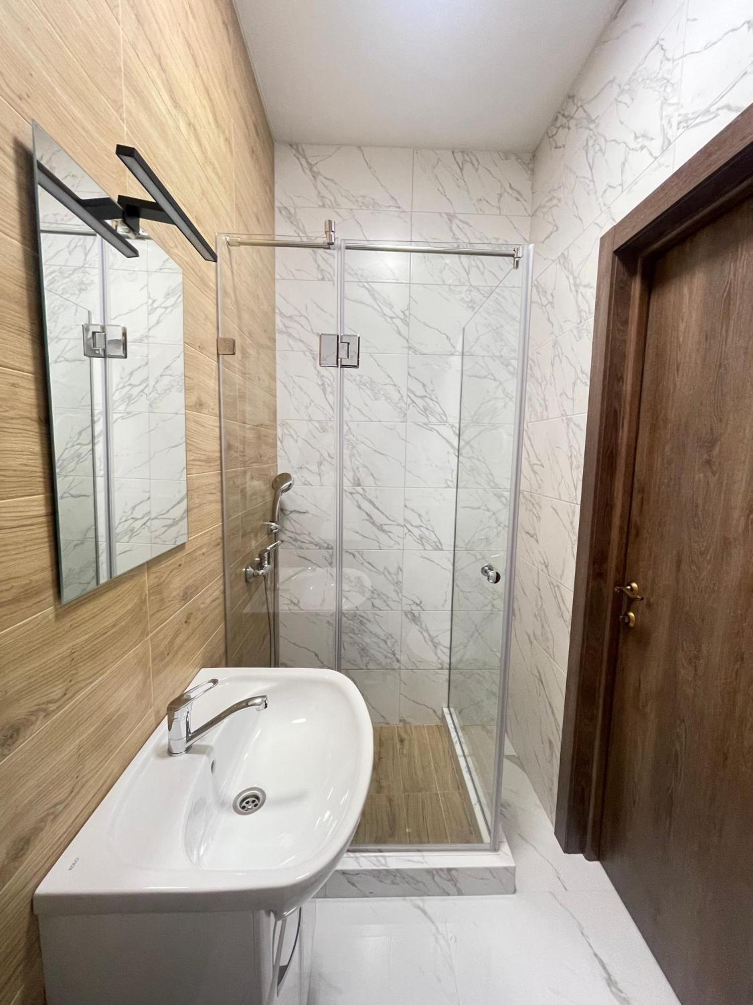 Pierre Apartments Odessa Esterno foto